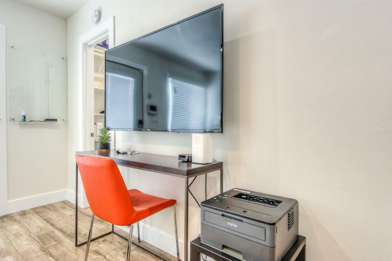 Long Beach Studio Suites Εξωτερικό φωτογραφία