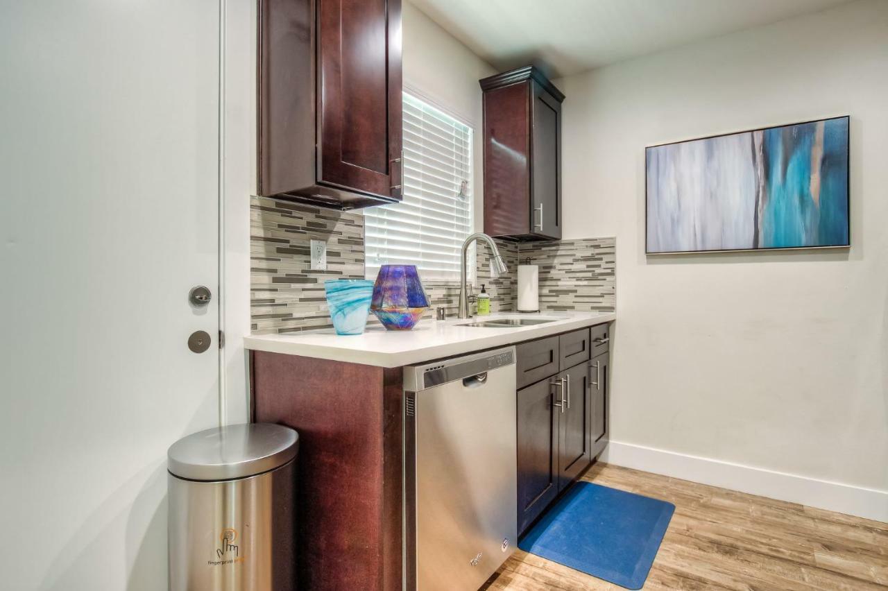 Long Beach Studio Suites Εξωτερικό φωτογραφία